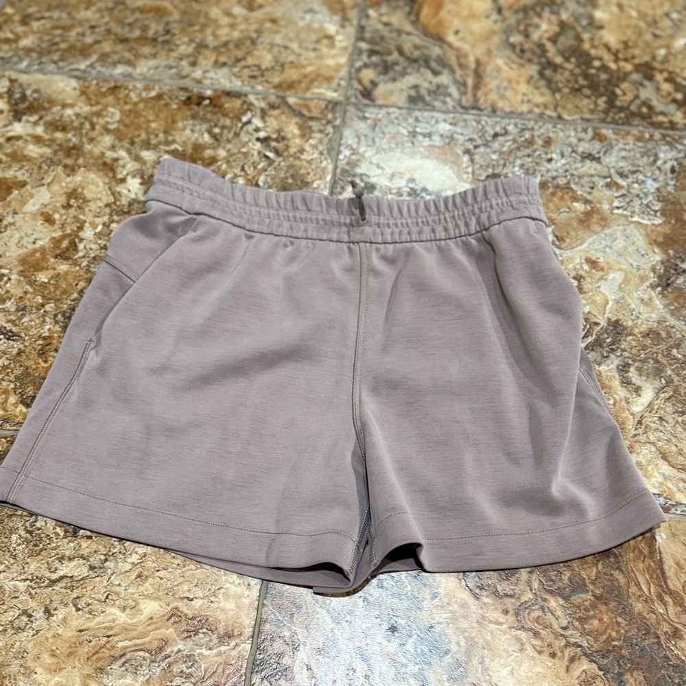 Women's Taupe Shorts Lululemon